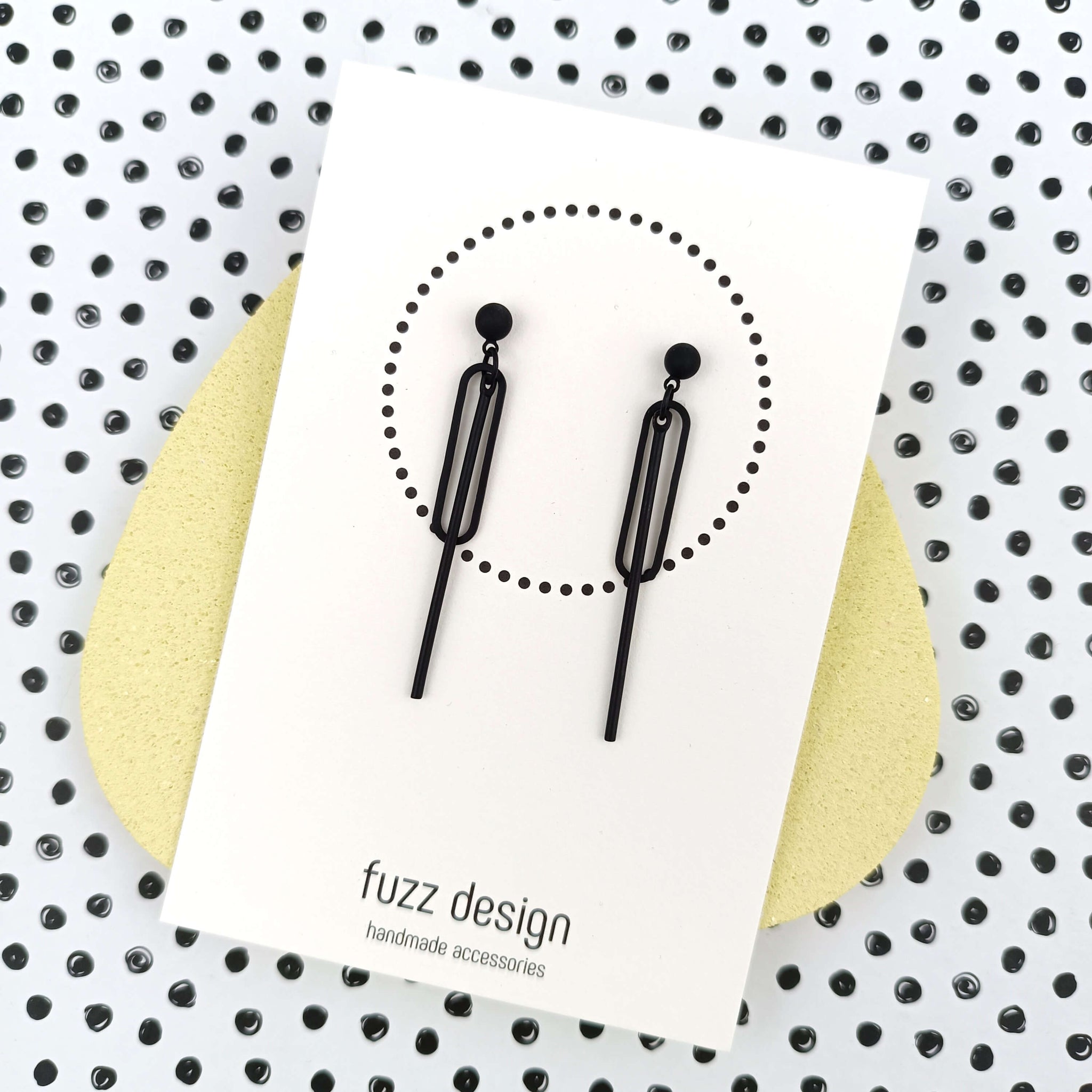Subtle Delight | Black