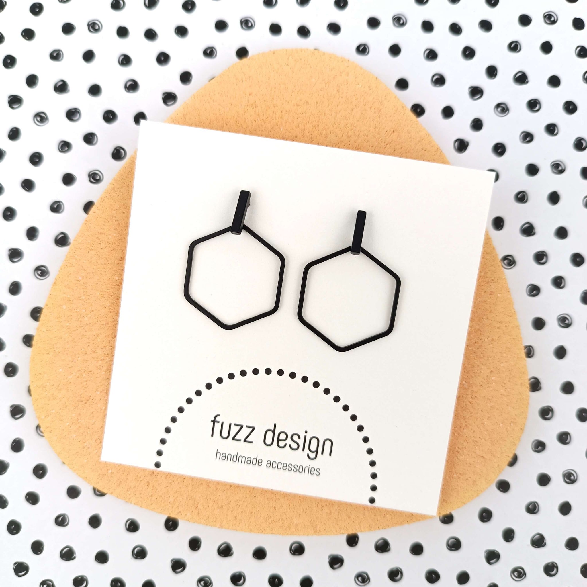 Hexalicious | Small | Black