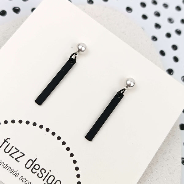 Allure | Small | Black & Silver