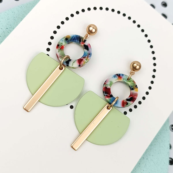 Stunning | Woodlands | Gold & Pastel Green