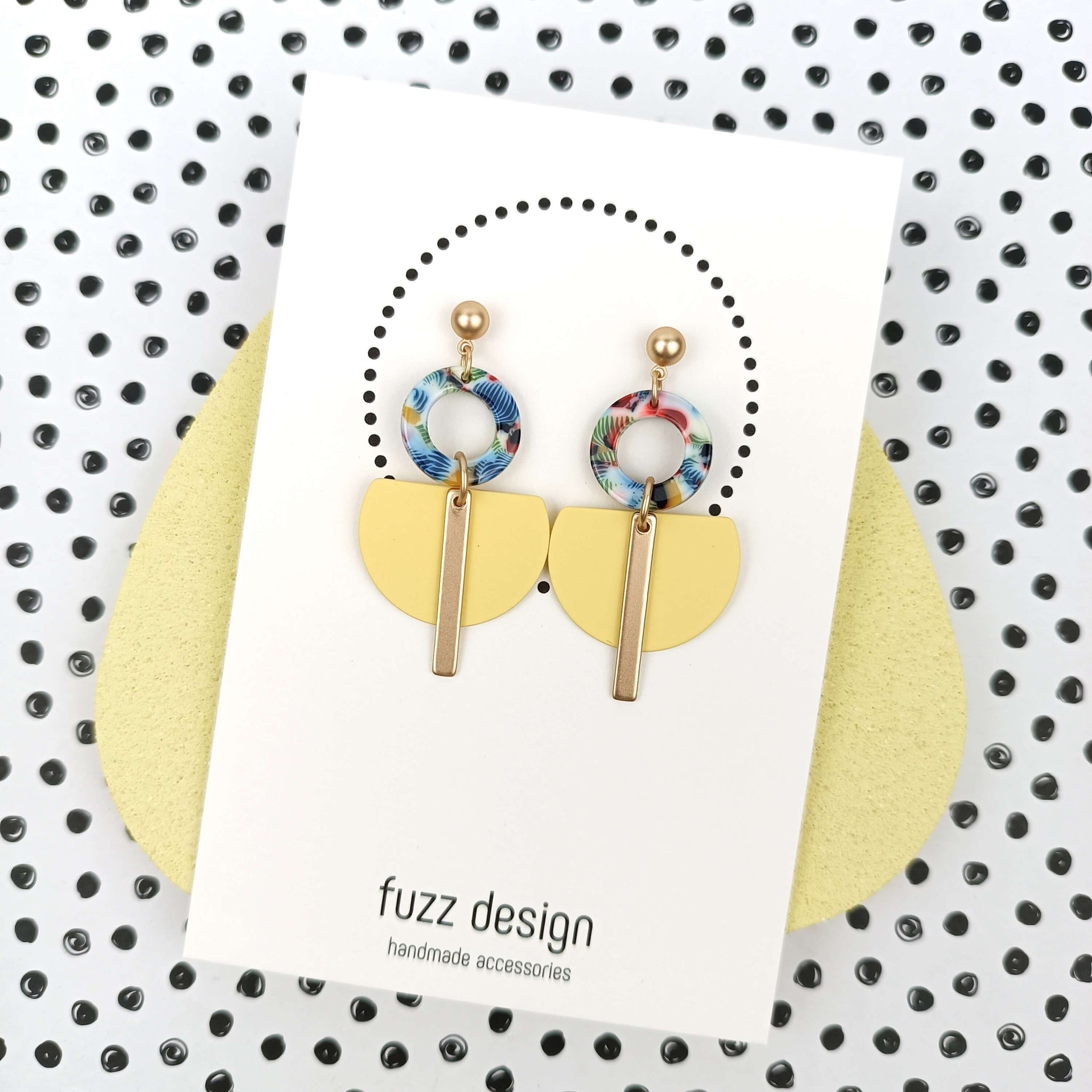 Stunning | Woodlands | Gold & Pastel Yellow