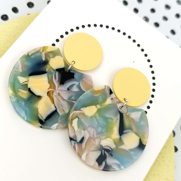 The Sunny Side | Pastel Yellow