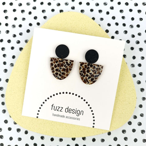 Show Stopper | Wild | Black