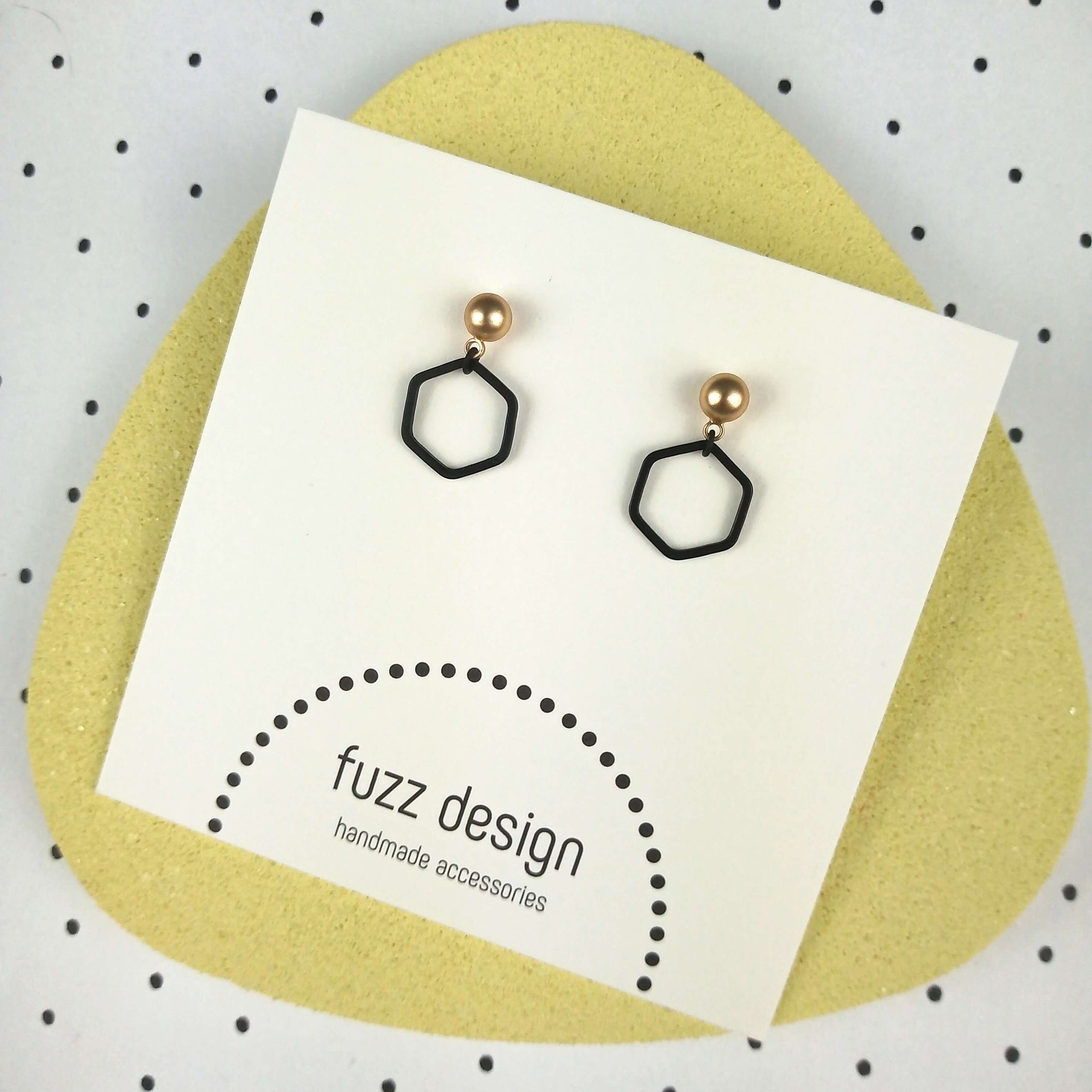 Poppy | Black & Gold
