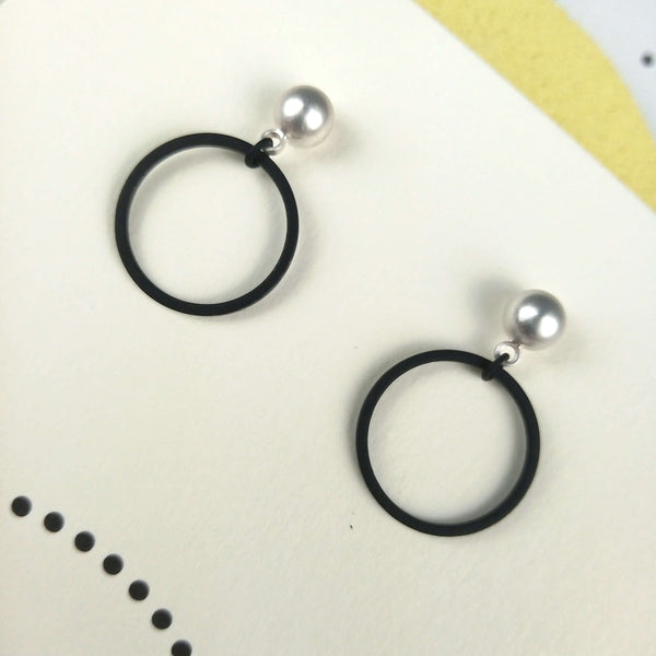 Betty | Black & Silver