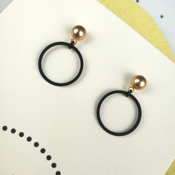 Betty | Black & Gold