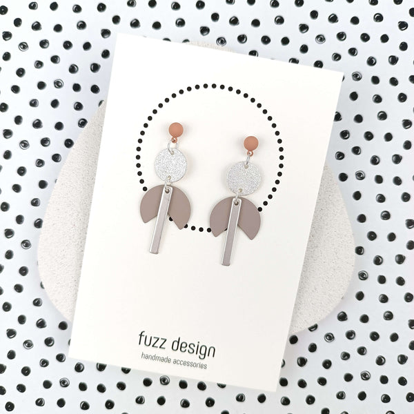 Wild Heart | Grey & Silver & Warm Taupe